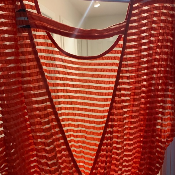 Torrid, sheer shirt - Picture 3 of 3